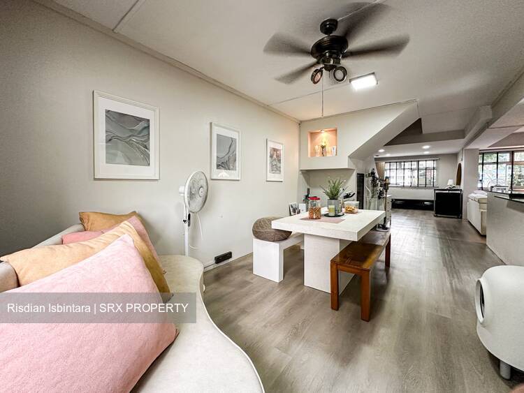 Blk 827 Woodlands Street 81 (Woodlands), HDB Executive #585007121